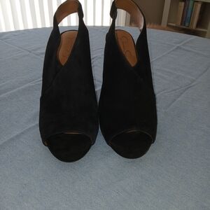 Jessica Simpson Black Peep-Toe Mules